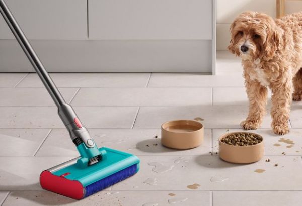 Dyson : 200 euros de remise sur cet aspirateur 2-en-1 noté 4,3/5