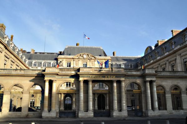 L'accès à l'emploi local facilité pour les conjoints de Calédoniens retoqué par le Conseil d'État