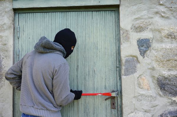 Vitré (35) : Ul laer, dindan dramm ha boeson, tapet er straed