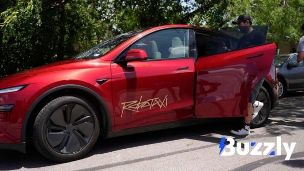 Robotaxis Tesla en échec : les erreurs qui compromettent les essais au Texas