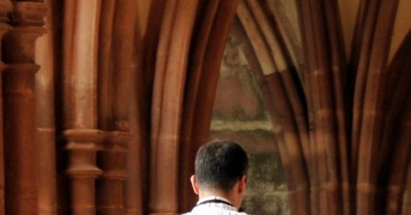 Vosges. Viols dans l'Église : « Mes premières visions sont deux mains qui se baladent sur mon corps », témoigne un Vosgien victime