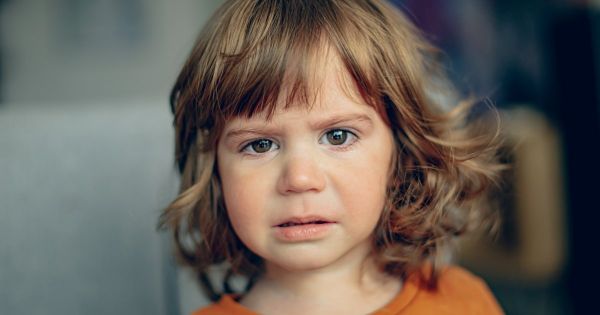 Les 4 limites à poser à son enfant dès 2 ans (sans crier)