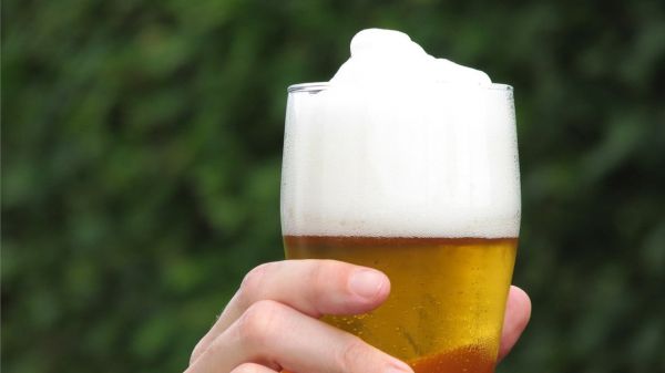 Gros consommateurs d'alcool à La Réunion : une étude inédite lève le voile sur leurs pratiques
