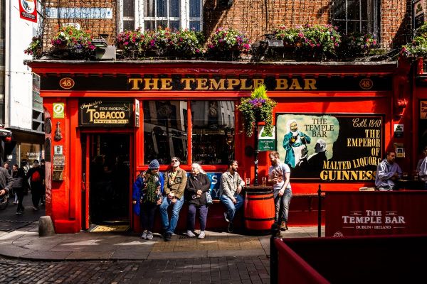 Dans le Dublin jeune et vibrant de l'écrivaine phénomène Sally Rooney, autrice de "Normal People”