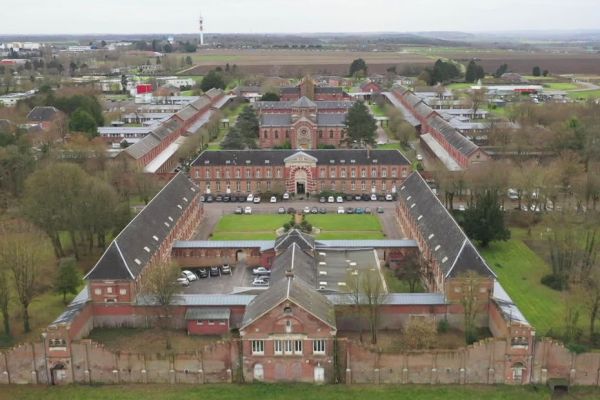 "C'est une véritable vie de village" : de l'asile pour aliénés à l'hôpital psychiatrique, l'histoire tumultueuse de l'établissement Philippe-Pinel