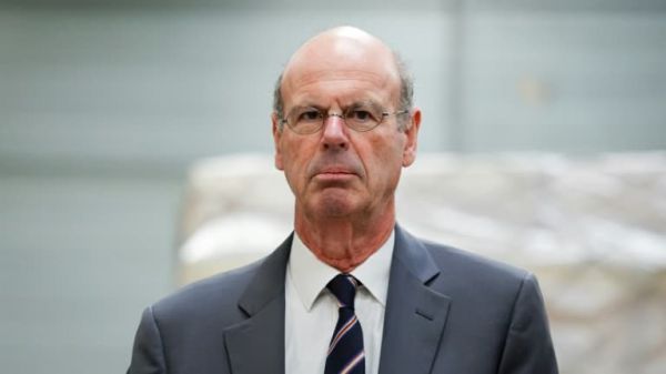 "Nous allons trouver un deal avec les Américains" : Lombard optimiste sur les droits de douane
