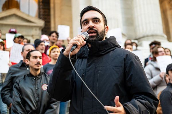 La victoire de Zohran Mamdani marque la fin de la place centrale d'Israël dans la politique étatsunienne (Mondoweiss)