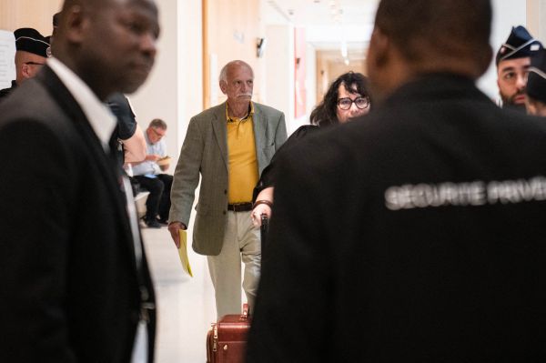 Terrorisme d'extrême droite : jusqu'à 5 ans de prison requis contre les membres d'AFO