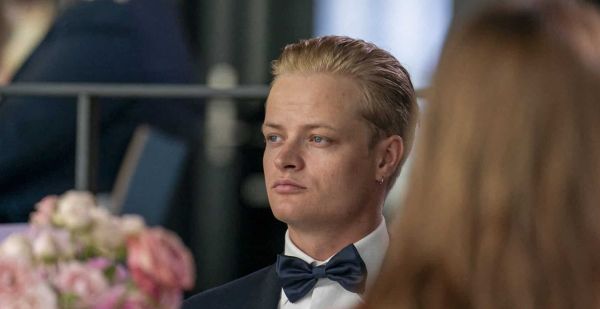 Le fils de la princesse Mette-Marit de Norvège soupçonné de trois viols : et c'est un habitué
