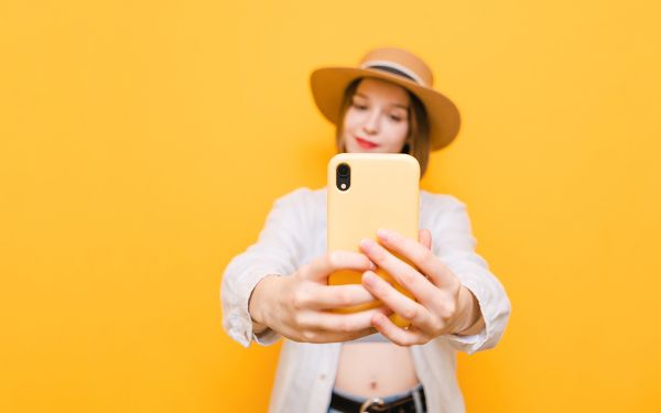 Google lance une application qui transforme votre téléphone en cabine d'essayage virtuelle