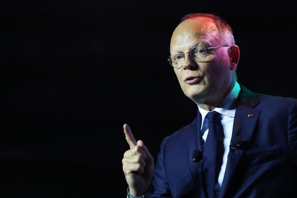 Cazeneuve, Villepin, Philippe, Attal... La présidentielle de 2027 mobilise les anciens Premiers ministres