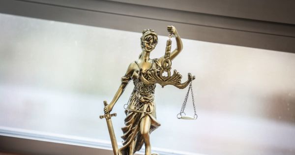 Vesoul. Il meurt à côté d'elle, une photo retrouvée sur son téléphone envoie la compagne devant le tribunal