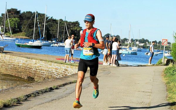 Clément Huet remporte La Ronde des Douaniers, la course de 34 km de l'Ultra Marin, retrouvez le classement