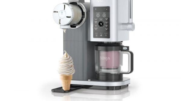 Ninja dévoile sa nouvelle machine à glace pour cet été, la Ninja Swirl, et c’est une dinguerie