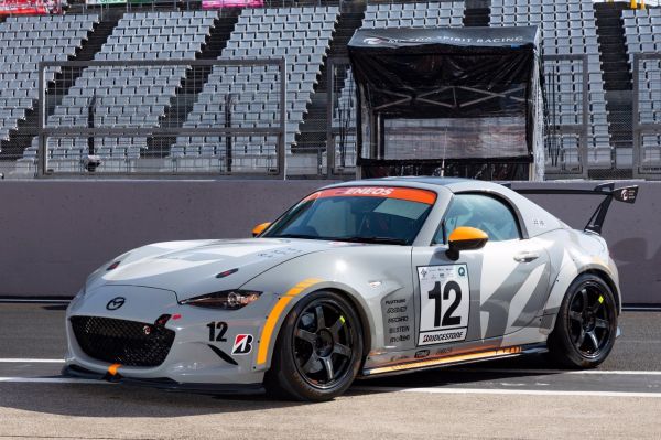Pour sa MX-5 de course, Mazda roule avec un carburant écolo qui n'en est pas vraiment un