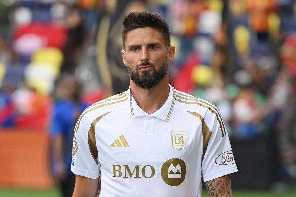 LOSC : Giroud passe de Los Angeles à Lille, c'est bouclé