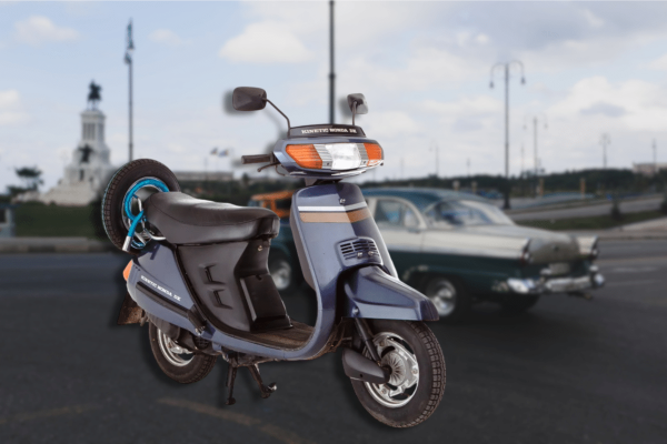 Kinetic Honda DX : Le scooter de votre enfance renaît... branché à l'électrique