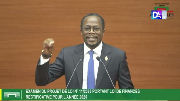 Rythme « endettement effréné » : « Il vous faut un ministère chargé exclusivement de la question », Abdou Mbow à Cheikh Diba