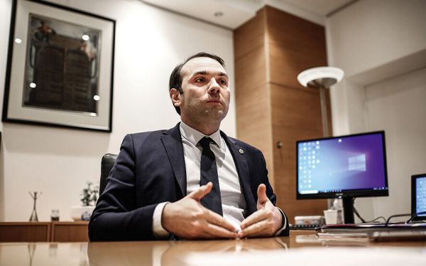Avenue Rockefeller maintenue en sens unique : le maire de Bron dénonce la méthode "méprisante" de la Métropole de Lyon 