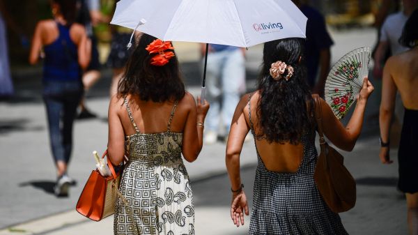 46°C en Andalousie, Milan et Naples en alerte maximale... La canicule s'étend en Italie, en Espagne et au Portugal