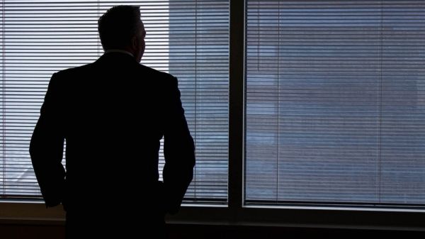 Quand la carrière professionnelle prend trop de place chez ces couples provençaux : "On devient des colocataires"