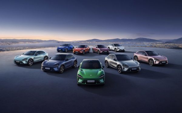 Avec ses faux airs de Ferrari Purosangue, ce SUV chinois bat tous les records de ventes, complètes jusqu'en 2027