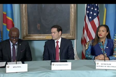 La RDC et le Rwanda signent un accord de paix à Washington