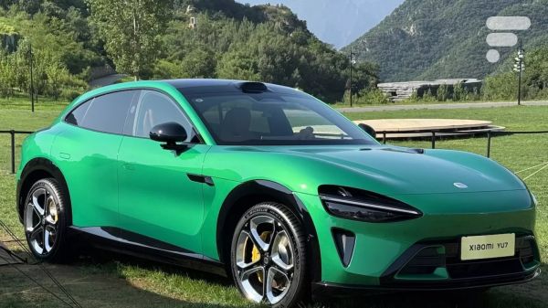 On a roulé avec la voiture électrique de Xiaomi, les explications de Stellantis sur la recharge rapide et le moteur magique de Decathlon – Le récap' Survoltés