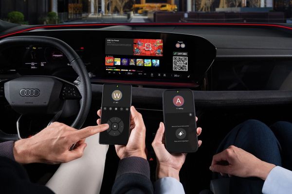 Jouer à la console et transformer son smartphone en manette de jeu vidéo : Audi intègre Air Console dans ses voitures