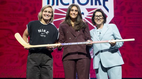 Maya Labad revient à la maison pour inspirer les jeunes filles