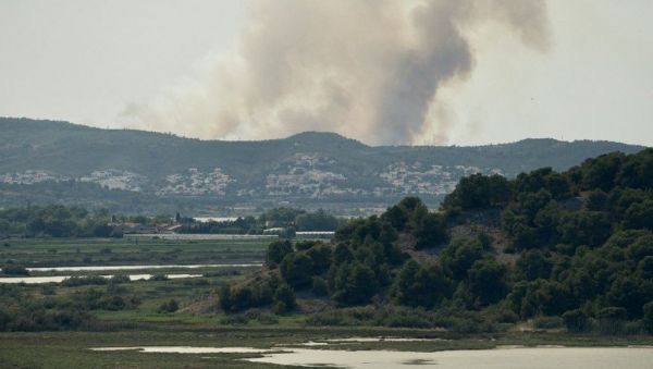 Importants incendies dans l'Aude, un camping évacué et l'autoroute A61 Toulouse-Narbonne coupée dans un sens