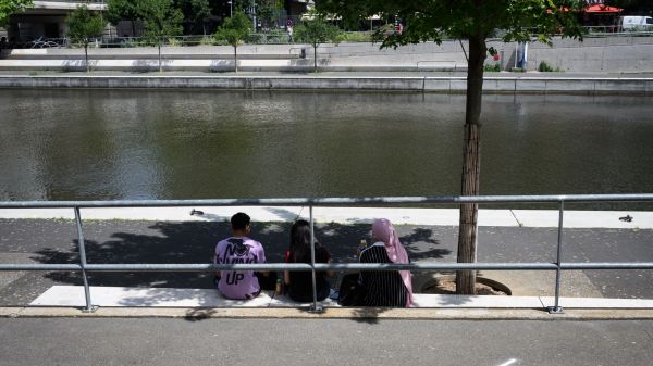 La vague de chaleur se poursuit, le Rhône maintenu en vigilance orange "canicule" ce lundi