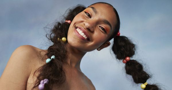 Maquillage de festival : les meilleurs conseils de pro pour réussir son look de festivalière (et le faire tenir sous la chaleur)