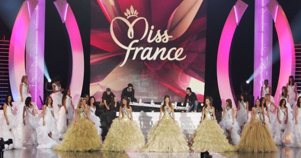"Je suis la seule Miss France à avoir fugué" : cette ex-miss raconte sa crise de panique