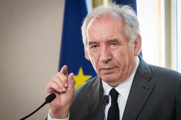 François Bayrou estime pouvoir adopter la proportionnelle aux législatives d'ici début 2026