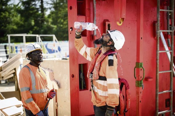 Canicule : aménagement du temps de travail, pause repos… ce que prévoit le nouveau décret pour éviter la surchauffe