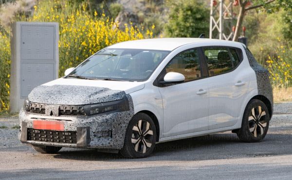 Dacia Sandero restylée : un moteur de Renault Rafale sous le capot ?