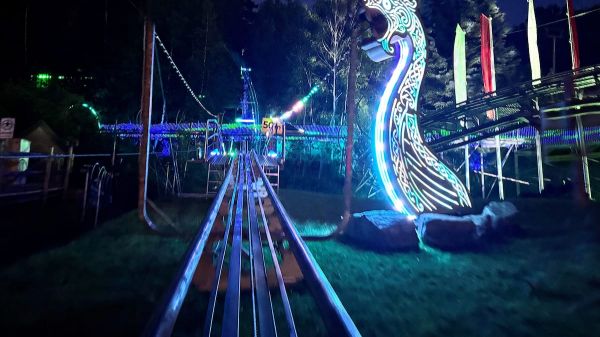 Une soirée à Saint-Sauveur: terrasse cachée et descente en luge illuminée