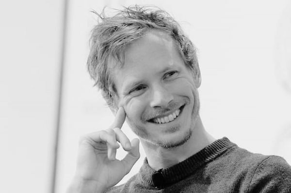 Thomas Wolf (Hugging Face) : "Hugging Face veut démocratiser la robotique grâce à l'open source"