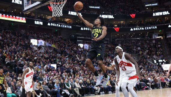 Utah envoie Collin Sexton à Charlotte