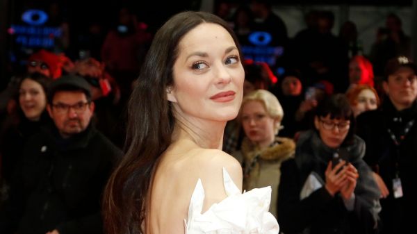 "Des choses dans mon corps avaient changé" : Marion Cotillard (49 ans) dévoile sa routine sportive pour avoir une silhouette si longiligne