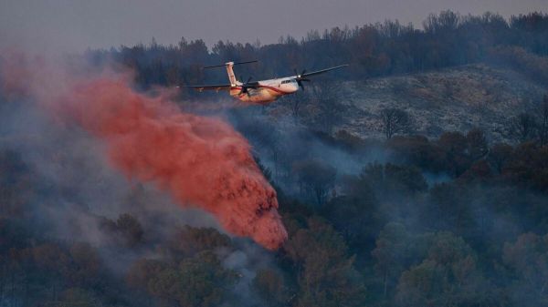 Feu fixé, 400 hectares brûlés, plus de 600 pompiers mobilisés... Ce que l'on sait de l'incendie dans l'Aude
