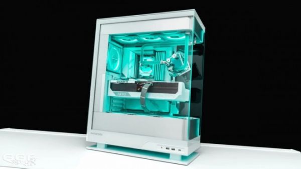 Les montages du dimanche : PHANTEKS Evolv X2 White par GCF.