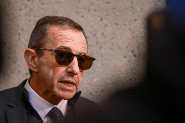 Canicule :  Bruno Retailleau échaudé par une question sur BFMTV, rire nerveux du ministre