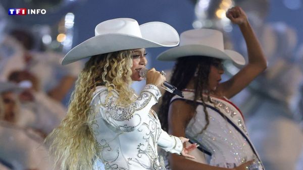 Grosse frayeur pour Beyoncé : sa voiture volante se décroche en plein concert | TF1 INFO