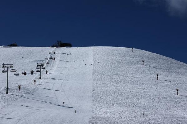 Changement climatique : le village d'Allos vote pour la fin du ski