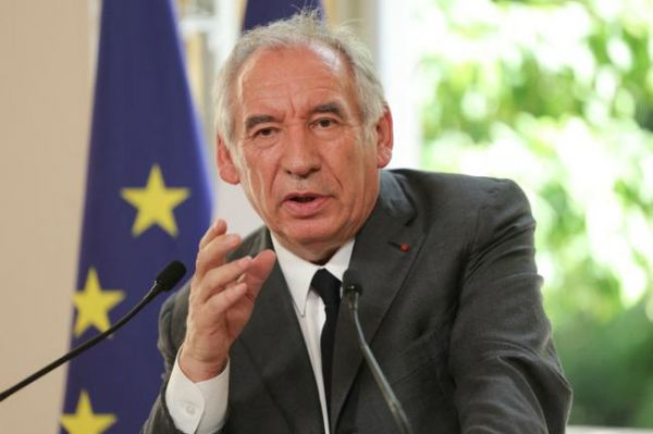 Proportionnelle aux législatives : François Bayrou estime qu'il y a « une majorité » pour voter cette réforme et s'engage à présenter un texte dans les prochains mois