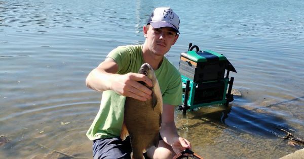 Mâcon. À 15 ans, il est passionné de pêche et veut faire de la pisciculture son métier