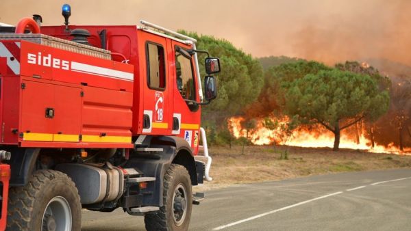 Dans les Corbières, sept incendies simultanés, plus de 400 hectares brûlés, les pompiers s'apprêtent à lutter toute la nuit