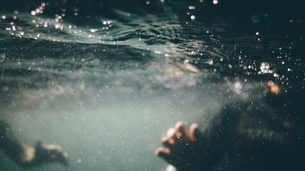 Il était en train de se baigner dans un lac en Occitanie : un sexagénaire se noie dans l'étendue d'eau